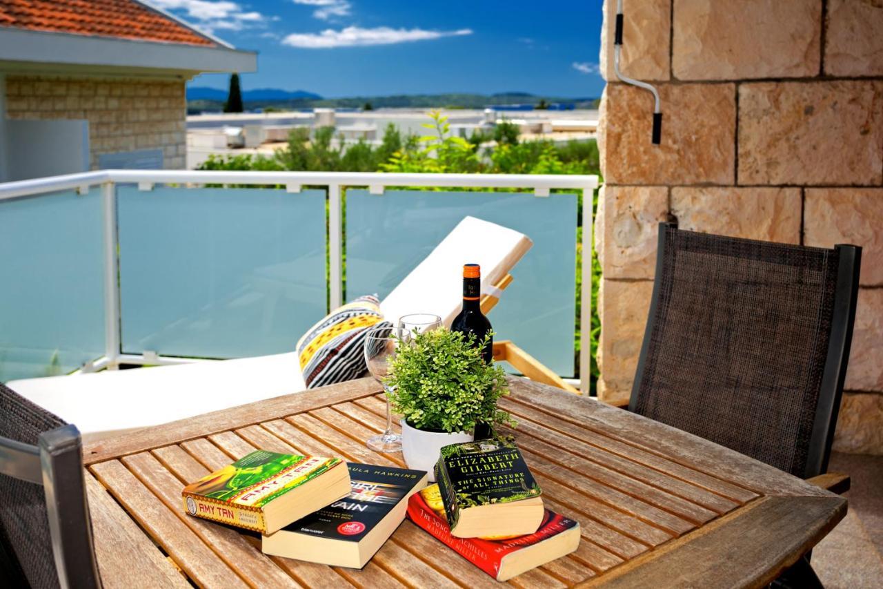 Terrace Apartment Hvar Town Bagian luar foto