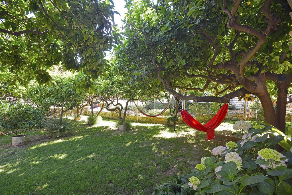 Terrace Apartment Hvar Town Bagian luar foto